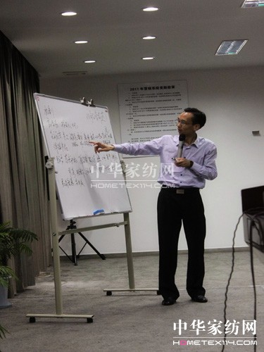 PʢռI(lng)Ј(chng)ȺӢA(yng)