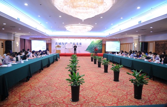 i-baby2012ﶬa(chn)Ʒӆ؛(hu )_(ki)