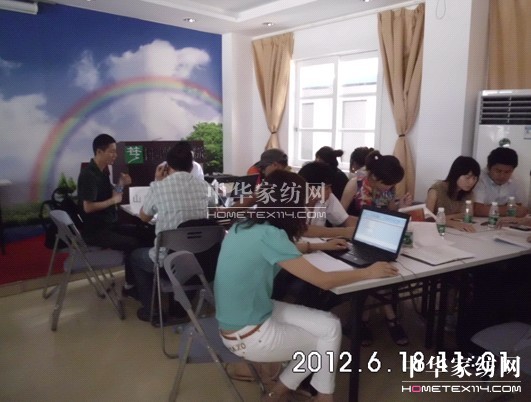 h(mng)Ҿ2012ﶬa(chn)Ʒ(hu )AM(mn)Ļ